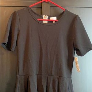 Solid black textured Amelia (L)